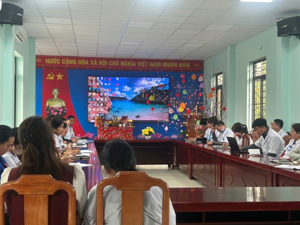 Bệnh viện đa khoa khu vực Xín Mần tổ chức giao ban, gặp mặt nhân dịp đầu xuân Bính Ngọ 2026